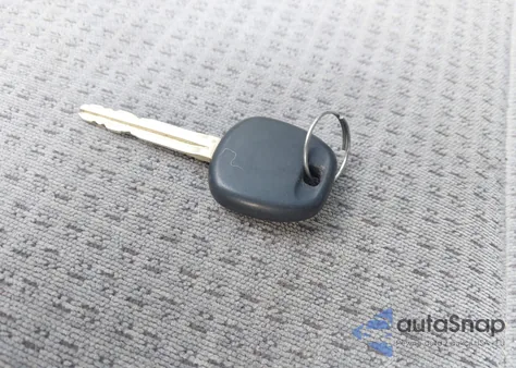 2005 Toyota Corolla Ce z USA, uszkodzony, nr VIN 1NXBR32E85Z514313